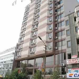 oteli̇ zi̇yaret edi̇n